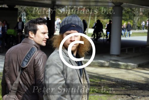 Amsterdam 7 april 2015
Opnames bureau Raampoort met oa Thomas Acda en Tim Haars in het vondelpark. Tim Oliehoek