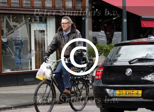 Amsterdam 4 april 2015
Ursul de Geer op de fiets in Amsterdam zuid