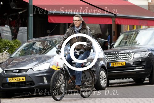 Amsterdam 4 april 2015
Ursul de Geer op de fiets in Amsterdam zuid