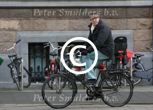 Amsterdam 7 april 2015   
Ursul de Geer op de fiets