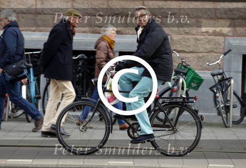 Amsterdam 7 april 2015   
Ursul de Geer op de fiets
