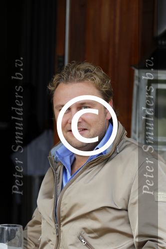 Amsterdam 13 april 2015  
Opnames video clip wesly Bronkhorst met oa Fabienne de Vries Esther Oosterbeek en Netty v d Veer