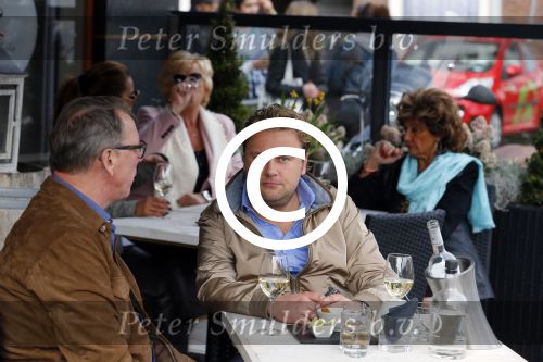 Amsterdam 13 april 2015  
Opnames video clip wesly Bronkhorst met oa Fabienne de Vries Esther Oosterbeek en Netty v d Veer