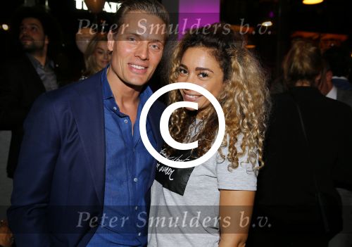 Rotterdam 9 april 2015
)pening van de nieuwe zaak waar Winston Post de manager is in het Hilton Hotel. De zaak heet Hugh
Winston Post en Fajah Lourens