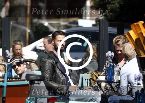 Amsterdam 21 april 2016
Arie Boomsma met vrienden op een terras.