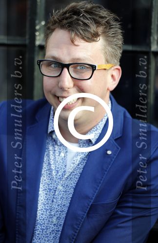 Amsterdam 17 mei 2016 
Surprise feestje voor Frank Sanders voor zijn 70e verjaardag in de kleine komedie.
Arijan v Bavel ( Adje) met zijn vader
