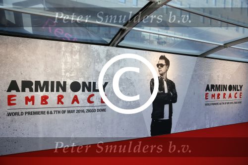Amsterdam 6 mei 2016
Wereldpremiere van Armin v Buuren, Armin Only Embrace in het ziggo dome.
Armin kwam met zijn vrouw over de rode loper binnen.