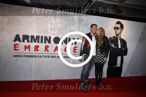 Amsterdam 6 mei 2016
Wereldpremiere van Armin v Buuren, Armin Only Embrace in het ziggo dome.
Armin kwam met zijn vrouw over de rode loper binnen.