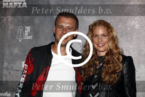 Amsterdam 6 mei 2016
Wereldpremiere van Armin v Buuren, Armin Only Embrace in het ziggo dome.
Armin kwam met zijn vrouw over de rode loper binnen.