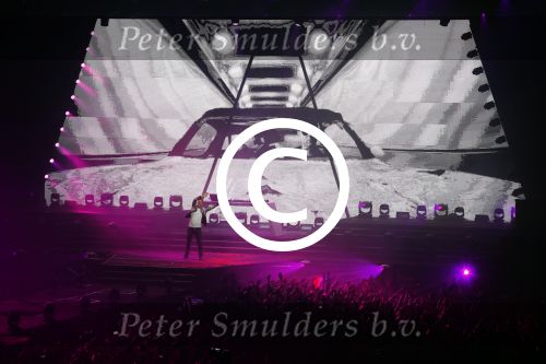 Amsterdam 6 mei 2016
Wereldpremiere van Armin v Buuren, Armin Only Embrace in het ziggo dome.
Armin kwam met zijn vrouw over de rode loper binnen.