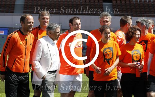 Amsterdam 13 mei 2016
Sportdag van de Johan Cruijff foundation in het olymoisch stadion met oa Johnny Heitinga Dennis Bergkamp Peter Heerschop Vigo Waas Sjaak Swart Kenneth Perez Evelyne de Bruin en Raoul Heertje.