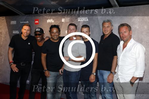 Amsterdam 6 mei 2016
Wereldpremiere van Armin v Buuren, Armin Only Embrace in het ziggo dome.
Armin kwam met zijn vrouw over de rode loper binnen. oa david Lewis Dennis Rugenbregt Bart v d Sluis en Edgar Meier