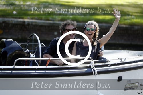 Amsterdam 9 mei 2016 
Dirk en Suus Zeelenberg eerst lunchen bij de harbour club en daarna varen door de grachten met hun boot/sloep