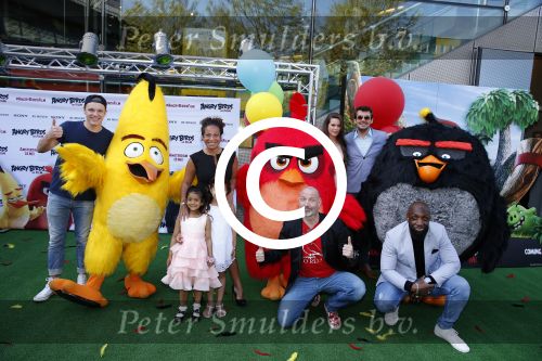 Amsterdam 7 mei 2016
Premiere Angry birds in pathe arena met oa de nederlandse stemmencast , Enzo Knol Ruben Nicolai Murth Mossel Eddy Zoe en Robin Martens.
