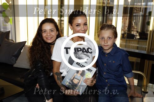 Amsterdam 21 april 2016 
Boek presentatie Fajah Lourens in het W hotel.  Fajah met haar kinderen