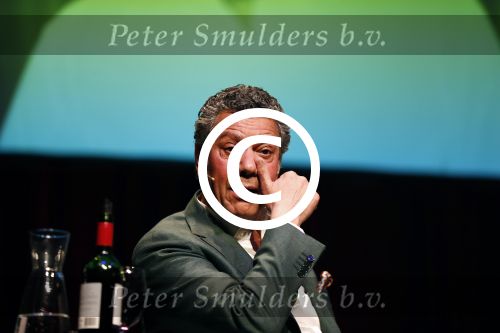 Amsterdam 17 mei 2016 
Surprise feestje voor Frank Sanders voor zijn 70e verjaardag in de kleine komedie.