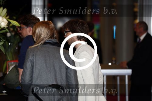 Amsterdam 6 mei 2016
Wereldpremiere van Armin v Buuren, Armin Only Embrace in het ziggo dome.
Armin kwam met zijn vrouw over de rode loper binnen. Giel Beelen met (een) vriendin
