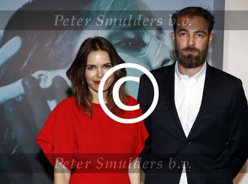Amsterdam 15 april 2016
Premiere Natiuonaal Ballet in de stopera. Hanna Verboom met (een) vriend