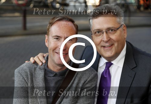 Amsterdam 17 mei 2016 
Surprise feestje voor Frank Sanders voor zijn 70e verjaardag in de kleine komedie. Henk Krol met partner