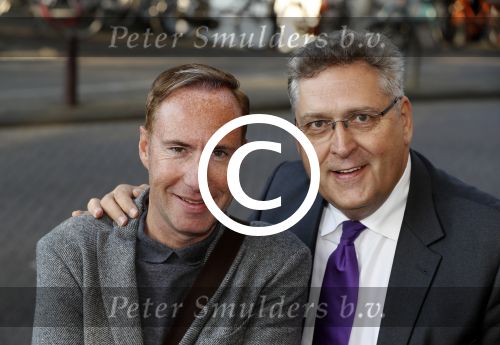 Amsterdam 17 mei 2016 
Surprise feestje voor Frank Sanders voor zijn 70e verjaardag in de kleine komedie. Henk Krol met partner
