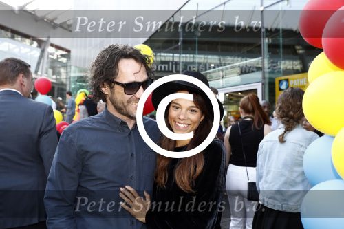 Amsterdam 7 mei 2016
Premiere Angry birds in pathe arena met oa de nederlandse stemmencast , Enzo Knol Ruben Nicolai Murth Mossel Eddy Zoe en Robin Martens. Jaxier Guzman met vriendin Cloe Leenheer