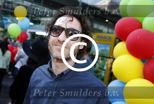 Amsterdam 7 mei 2016
Premiere Angry birds in pathe arena met oa de nederlandse stemmencast , Enzo Knol Ruben Nicolai Murth Mossel Eddy Zoe en Robin Martens. Jaxier Guzman met vriendin Cloe Leenheer