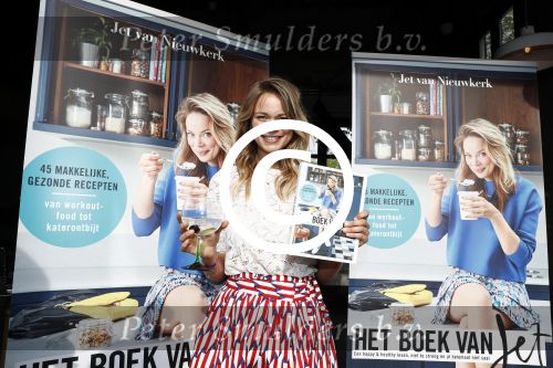 Amsterdam 9 mei 2016 
Presentatie boek Jet van Nieuwkerk bij de westergasfabriek.