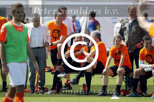 Amsterdam 13 mei 2016
Sportdag van de Johan Cruijff foundation in het olymoisch stadion met oa Johnny Heitinga Dennis Bergkamp Peter Heerschop Vigo Waas Sjaak Swart Kenneth Perez Evelyne de Bruin en Raoul Heertje.