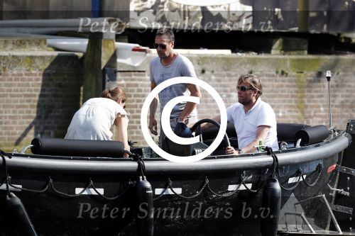 Amsterdam 7 mei 2016 
Rob Witschge en zijn vrouw Barbara aan het varen met Johnny en Danielle van t schip en hun dochter.