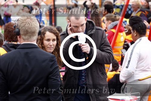 Amsterdam 22 april 2016
Koning Willem Alexander en Koningin Maxima bij de opening van de koningsspelen in Amsterdam.
Richard Krajicek vangt ze op en Johnny de Mol doet de presentatie. Joris Marseille