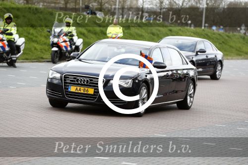 Amsterdam 22 april 2016
Koning Willem Alexander en Koningin Maxima bij de opening van de koningsspelen in Amsterdam.
Richard Krajicek vangt ze op en Johnny de Mol doet de presentatie.