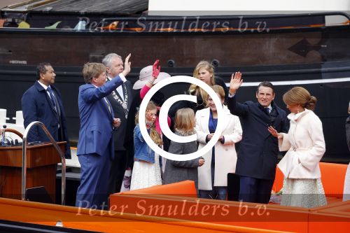Zwolle 27 april 2016
Koningsdag in Zwolle met Koning Willem Alexander Koningin Maxima Prinses Amalia Ariane Alexia Prins Constantijn Prinses Laurentien Prins Maurits Prinses Marilene Prins Bernhard Prinses Annette Prins Pieter Christiaan Prinses Anita Prins Floris en Prinses Aimee.