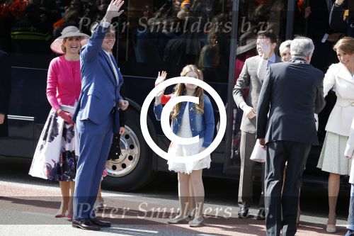 Zwolle 27 april 2016
Koningsdag in Zwolle met Koning Willem Alexander Koningin Maxima Prinses Amalia Ariane Alexia Prins Constantijn Prinses Laurentien Prins Maurits Prinses Marilene Prins Bernhard Prinses Annette Prins Pieter Christiaan Prinses Anita Prins Floris en Prinses Aimee.