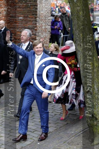Zwolle 27 april 2016
Koningsdag in Zwolle met Koning Willem Alexander Koningin Maxima Prinses Amalia Ariane Alexia Prins Constantijn Prinses Laurentien Prins Maurits Prinses Marilene Prins Bernhard Prinses Annette Prins Pieter Christiaan Prinses Anita Prins Floris en Prinses Aimee.