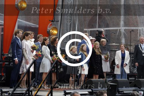 Zwolle 27 april 2016
Koningsdag in Zwolle met Koning Willem Alexander Koningin Maxima Prinses Amalia Ariane Alexia Prins Constantijn Prinses Laurentien Prins Maurits Prinses Marilene Prins Bernhard Prinses Annette Prins Pieter Christiaan Prinses Anita Prins Floris en Prinses Aimee.