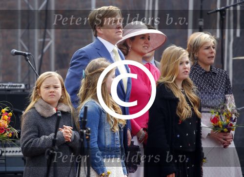Zwolle 27 april 2016
Koningsdag in Zwolle met Koning Willem Alexander Koningin Maxima Prinses Amalia Ariane Alexia Prins Constantijn Prinses Laurentien Prins Maurits Prinses Marilene Prins Bernhard Prinses Annette Prins Pieter Christiaan Prinses Anita Prins Floris en Prinses Aimee.