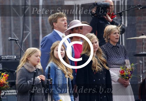 Zwolle 27 april 2016
Koningsdag in Zwolle met Koning Willem Alexander Koningin Maxima Prinses Amalia Ariane Alexia Prins Constantijn Prinses Laurentien Prins Maurits Prinses Marilene Prins Bernhard Prinses Annette Prins Pieter Christiaan Prinses Anita Prins Floris en Prinses Aimee.