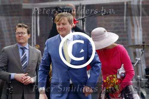 Zwolle 27 april 2016
Koningsdag in Zwolle met Koning Willem Alexander Koningin Maxima Prinses Amalia Ariane Alexia Prins Constantijn Prinses Laurentien Prins Maurits Prinses Marilene Prins Bernhard Prinses Annette Prins Pieter Christiaan Prinses Anita Prins Floris en Prinses Aimee.