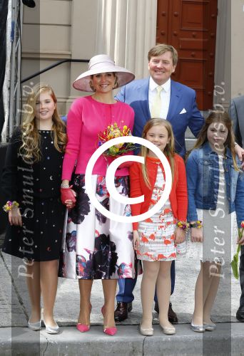 Zwolle 27 april 2016
Koningsdag in Zwolle met Koning Willem Alexander Koningin Maxima Prinses Amalia Ariane Alexia Prins Constantijn Prinses Laurentien Prins Maurits Prinses Marilene Prins Bernhard Prinses Annette Prins Pieter Christiaan Prinses Anita Prins Floris en Prinses Aimee.