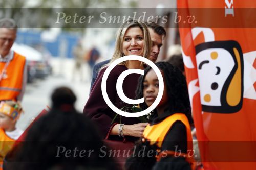 Amsterdam 22 april 2016
Koning Willem Alexander en Koningin Maxima bij de opening van de koningsspelen in Amsterdam.
Richard Krajicek vangt ze op en Johnny de Mol doet de presentatie.