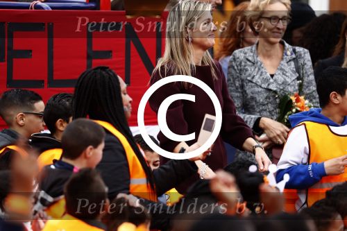 Amsterdam 22 april 2016
Koning Willem Alexander en Koningin Maxima bij de opening van de koningsspelen in Amsterdam.
Richard Krajicek vangt ze op en Johnny de Mol doet de presentatie.