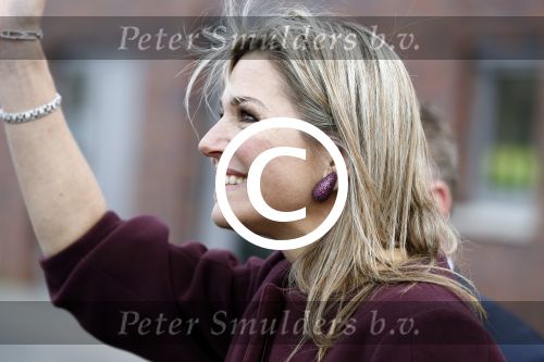 Amsterdam 22 april 2016
Koning Willem Alexander en Koningin Maxima bij de opening van de koningsspelen in Amsterdam.
Richard Krajicek vangt ze op en Johnny de Mol doet de presentatie.