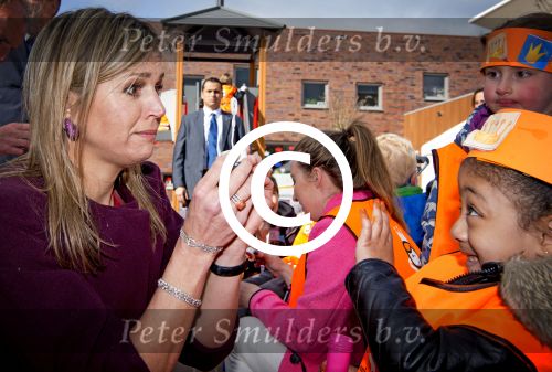 Amsterdam 22 april 2016
Koning Willem Alexander en Koningin Maxima bij de opening van de koningsspelen in Amsterdam.
Richard Krajicek vangt ze op en Johnny de Mol doet de presentatie.