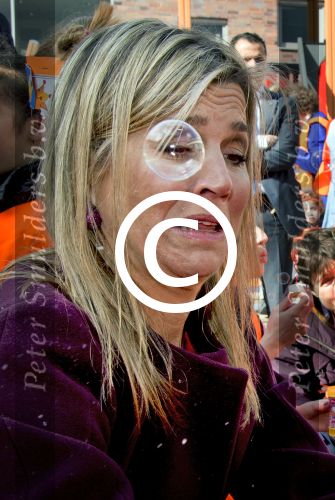 Amsterdam 22 april 2016
Koning Willem Alexander en Koningin Maxima bij de opening van de koningsspelen in Amsterdam.
Richard Krajicek vangt ze op en Johnny de Mol doet de presentatie.