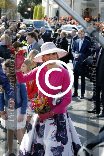 Zwolle 27 april 2016
Koningsdag in Zwolle met Koning Willem Alexander Koningin Maxima Prinses Amalia Ariane Alexia Prins Constantijn Prinses Laurentien Prins Maurits Prinses Marilene Prins Bernhard Prinses Annette Prins Pieter Christiaan Prinses Anita Prins Floris en Prinses Aimee.