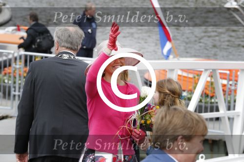 Zwolle 27 april 2016
Koningsdag in Zwolle met Koning Willem Alexander Koningin Maxima Prinses Amalia Ariane Alexia Prins Constantijn Prinses Laurentien Prins Maurits Prinses Marilene Prins Bernhard Prinses Annette Prins Pieter Christiaan Prinses Anita Prins Floris en Prinses Aimee.