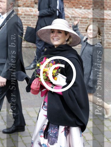 Zwolle 27 april 2016
Koningsdag in Zwolle met Koning Willem Alexander Koningin Maxima Prinses Amalia Ariane Alexia Prins Constantijn Prinses Laurentien Prins Maurits Prinses Marilene Prins Bernhard Prinses Annette Prins Pieter Christiaan Prinses Anita Prins Floris en Prinses Aimee.
