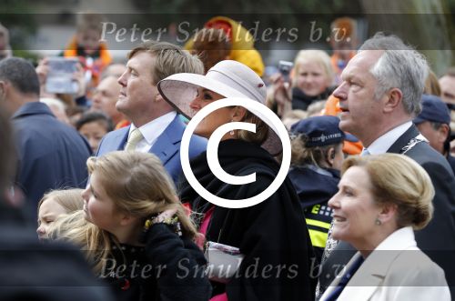 Zwolle 27 april 2016
Koningsdag in Zwolle met Koning Willem Alexander Koningin Maxima Prinses Amalia Ariane Alexia Prins Constantijn Prinses Laurentien Prins Maurits Prinses Marilene Prins Bernhard Prinses Annette Prins Pieter Christiaan Prinses Anita Prins Floris en Prinses Aimee.