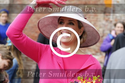 Zwolle 27 april 2016
Koningsdag in Zwolle met Koning Willem Alexander Koningin Maxima Prinses Amalia Ariane Alexia Prins Constantijn Prinses Laurentien Prins Maurits Prinses Marilene Prins Bernhard Prinses Annette Prins Pieter Christiaan Prinses Anita Prins Floris en Prinses Aimee.