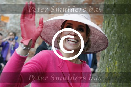 Zwolle 27 april 2016
Koningsdag in Zwolle met Koning Willem Alexander Koningin Maxima Prinses Amalia Ariane Alexia Prins Constantijn Prinses Laurentien Prins Maurits Prinses Marilene Prins Bernhard Prinses Annette Prins Pieter Christiaan Prinses Anita Prins Floris en Prinses Aimee.